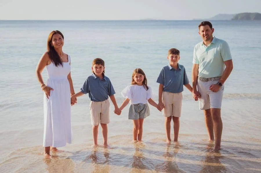 Family of Five in the Ocean During a Beach Photo Session – Bookybee – Costa Rica Tours Family of Five in the Ocean During a Beach Photo Session – Costa Rica Tours